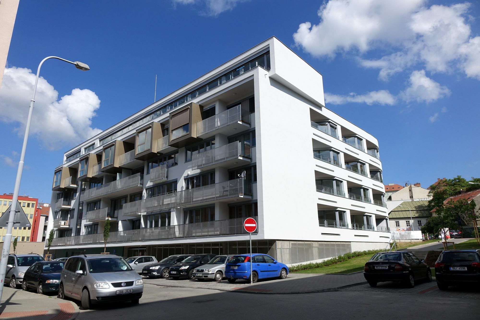 Eel Brno Apartments Exteriör bild
